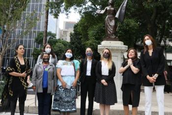Devela Jefa de Gobierno estatua dedicada a las “Mexicanas Anónimas Forjadoras de la República” en Paseo de las Heroínas