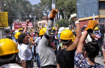 ¡México sigue de pie!