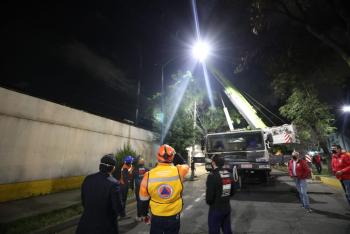 Retira AMH mega antena ilegal