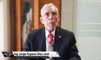 Los camineros, constructores de los vasos comunicantes del país: Arganis Díaz Leal