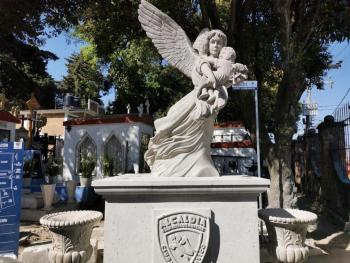 Cuajimalpa mantendrá cerrados panteones de la alcaldía