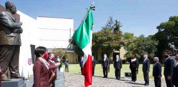 IPN, heredero del cardenismo, impulsa a México con más de un millón de profesionales