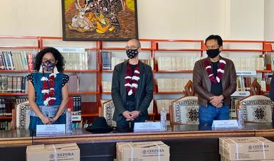 La Secretaría de Cultura inicia la entrega de colecciones de libros en lenguas indígenas en bibliotecas públicas del país