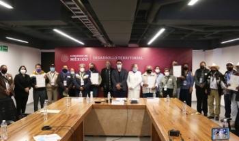 Sedatu otorga certeza jurídica a 997 ejidatarios tras casi 100 años de espera