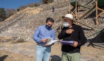 Inician trabajos de limpieza en la cara sur de la pirámide de El Cerrito, en Querétaro