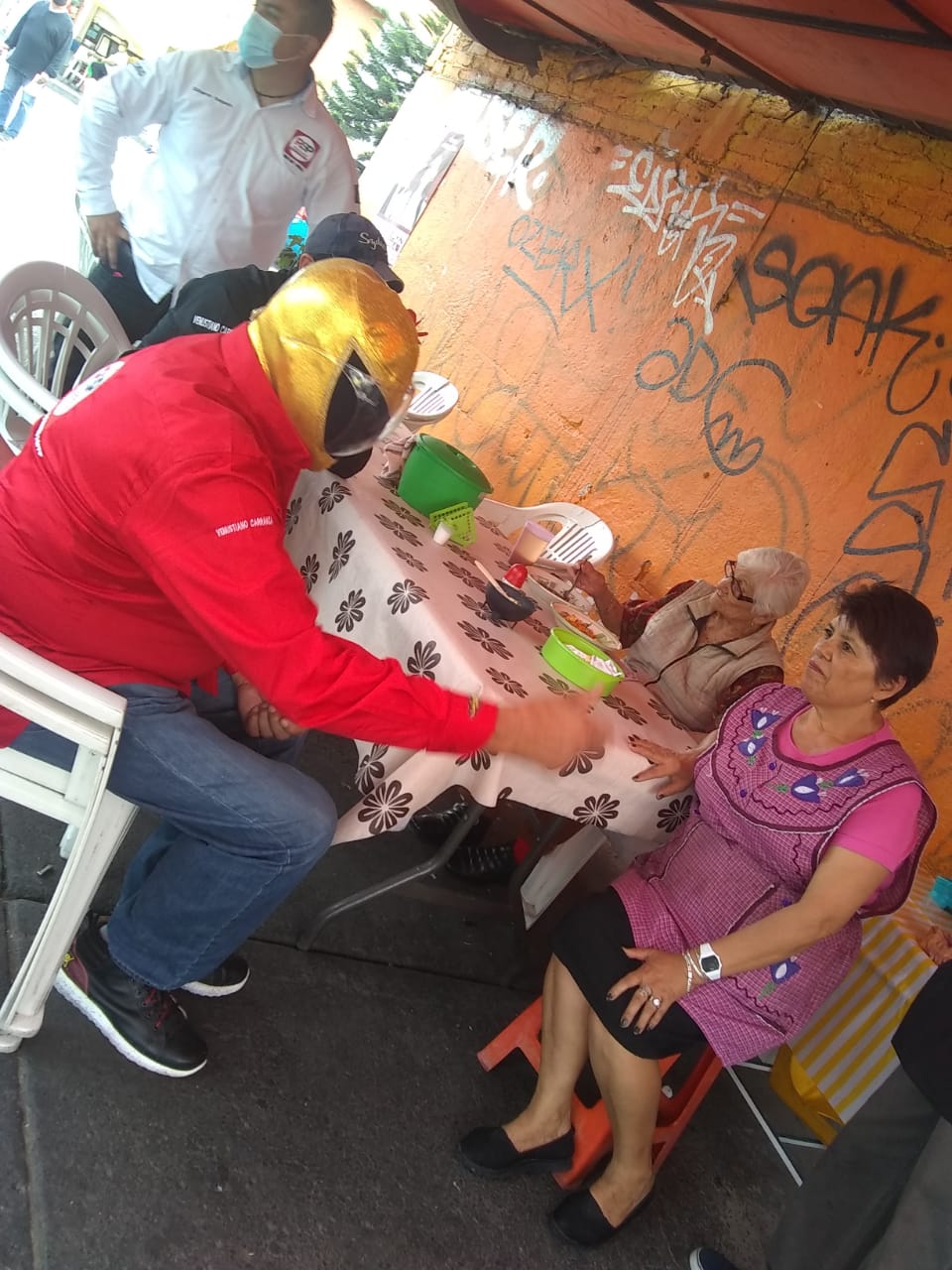 Urgente apoyar a familias afectadas por la pandemia en Venustiano Carranza: candidatos de RSP