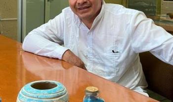 Luis May Ku, el ceramista yucateco que recrea el azul maya, el pigmento prehispánico icónico de la región