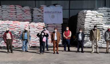 Avanza entrega de fertilizantes a productores de Guerrero
