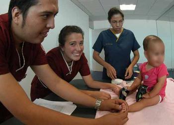 Ofrece UNAM terapia para disminuir secuelas en bebés con riesgo de daño cerebral