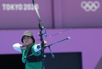 Alejandra Valencia accede a octavos de final en tiro con arco olímpico
