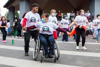 Activación y alegría en la Alameda Sur, con el Maratón de Baile Aeróbico y de Parejas