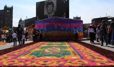 Abre al p&uacute;blico la Gran Ofrenda del D&iacute;a de Muertos en el Z&oacute;calo