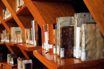 Conservación de textos y fuentes, retos para el historiador del futuro