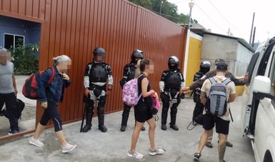 Localiza INM a 150 personas migrantes extranjeras hacinadas en hotel cercano a Guatemala