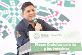 Anuncia gobernador ampliación de pago de control vehículos sin multas