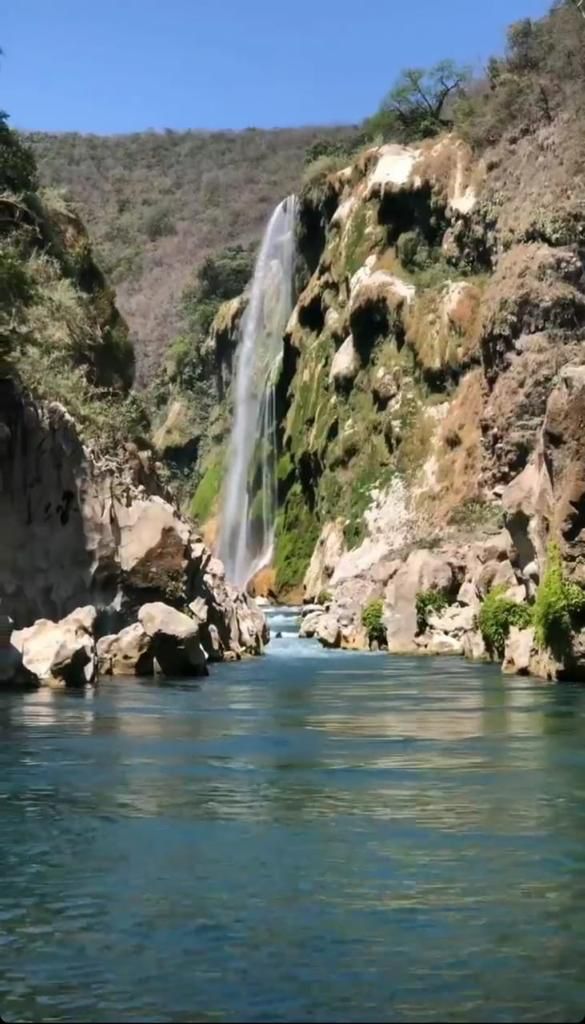 Cascada de Tamul mantendrá su nivel de agua tras oportuna intervención: SECTUR