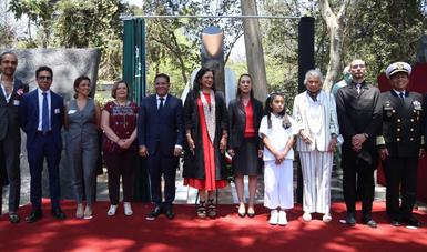 Honra Gobierno de México memoria de Sor Juana Inés de la Cruz