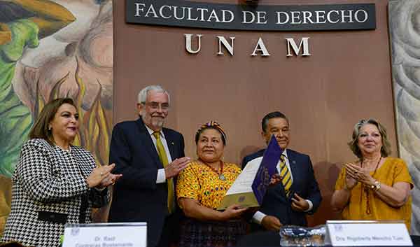 Rigoberta Menchú, en la UNAM: ninguna guerra es justificable