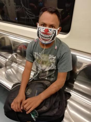 Historias en el metro - Moda que ya no incomoda