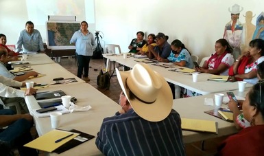 Imparten taller a comunidades yaquis sobre los derechos al agua
