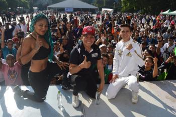"La Barby" Juárez, "La Guerrera" Torres y "Rey" David Picasso instructores oficiales para la Clase Masiva de Box