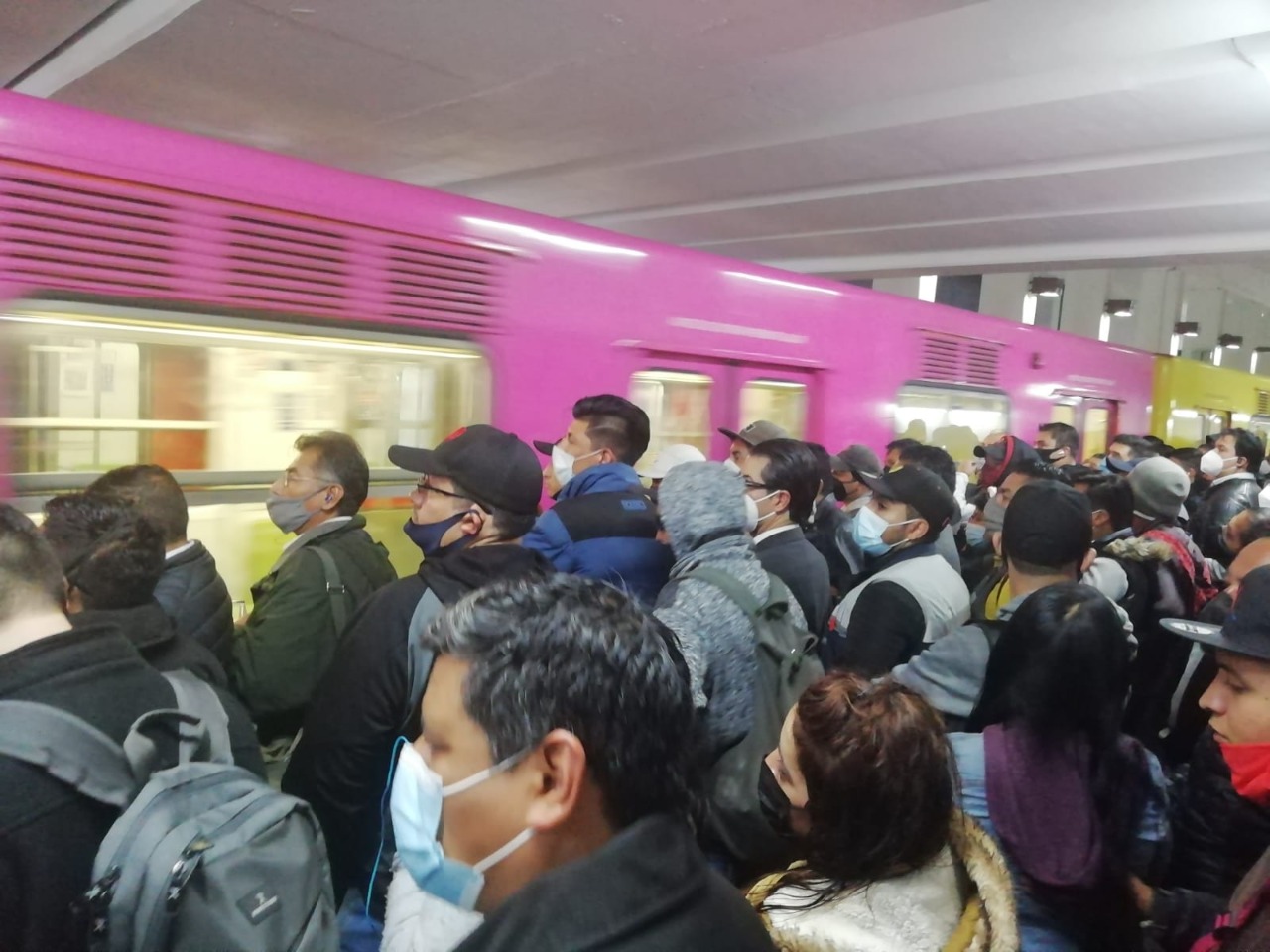 Historias en el metro - Los trenes rigurosamente saturados