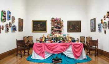 Puestas en escena, una pasarela y recorridos con artistas drag, parte de la programación de Noche de Museos
