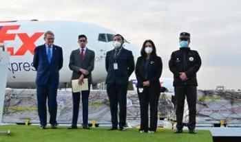 Gobierno de México recibe vacunas contra COVID-19 donadas por gobierno de Canadá