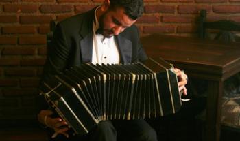 El trío Mirando al Sur hará en el Cenart un recorrido por la historia del tango