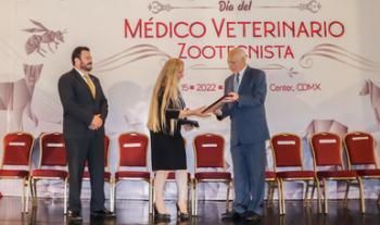 Reconoce Agricultura profesionalismo de médicos veterinarios para proteger el patrimonio pecuario del país