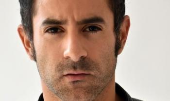 El actor Aarón Balderi compartirá fragmentos del libro El ataque de los zombis (parte mil quinientos)