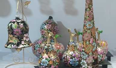 José Abel Castillo, artesano que preserva la tradición de las esferas navideñas de Tlalpujahua
