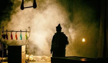 Los Estrouberry Clowns llevan al Centro Nacional de las Artes El payaso de la calle del relox
