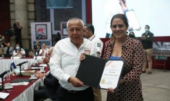 Presenta INM documento de memoria gráfica y testimonial