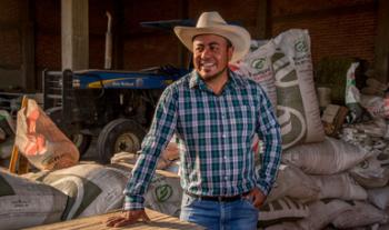 Avanza en más del 94 por ciento entrega de fertilizante gratuito en los nueve estados considerados este año