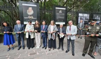 Se inaugura la exposición fotográfica sobre los 50 años del Festival Internacional Cervantino