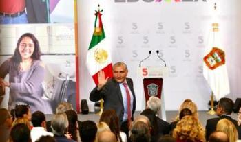 Acude secretario de Gobernación a 5º informe del gobernador del Estado de México