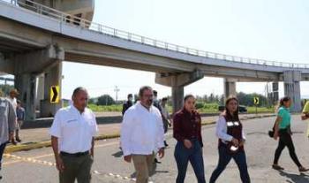 Supervisa SICT y gobiernos de Colima y Michoacán daños a carreteras y puentes por sismo