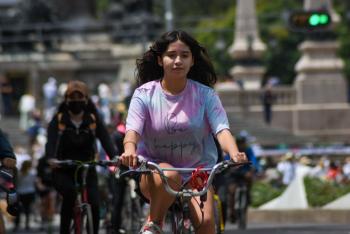 Participan 45 mil ciclistas, patinadores y corredores en el Ciclotón de septiembre