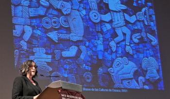 Diserta Laura Filloy Nadal sobre el arte de restaurar la esencia de antiguos objetos sagrados