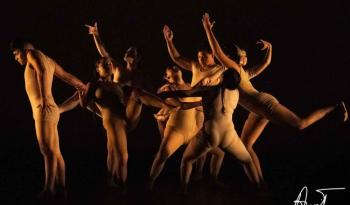 “Tekné: entre redes y emociones”, pieza de danza contemporánea que analiza cómo la tecnología impacta en el desarrollo humano