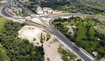 Entrega SICT cuatro grandes obras en el Día del Caminero