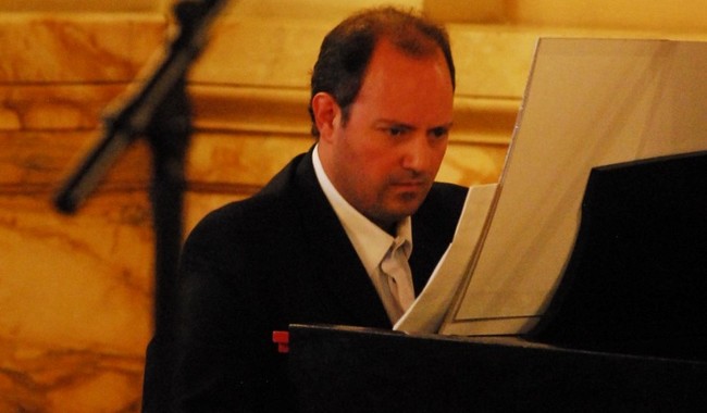 El concertista de Bellas Artes, Mauricio Náder, participará como solista con la Orquesta Sinfónica del Estado de Puebla