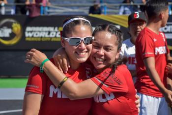 México consigue su pase a la Súper Ronda de la I Copa Mundial de Baseball 5 tras vencer a Hong Kong