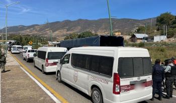 Identifica INM a 269 migrantes extranjeros que viajaban en la caja de un tráiler en Chiapas