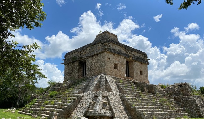  El Promeza contribuye a preservar icónicas estructuras de la Zona Arqueológica de Dzibilchaltún, en Yucatán