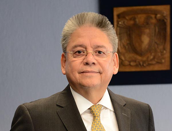 Hugo Casanova Cardiel, nuevo coordinador del Consejo Académico del Área de las Humanidades y de las Artes de la UNAM