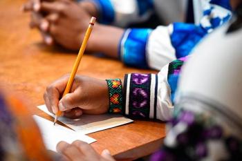 Rescate de las lenguas originarias, reivindicación de carácter político