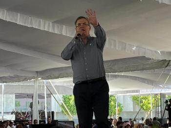 Marcelo Ebrard inaugura oficina de pasaportes en Iztapalapa para estar al alcance del pueblo