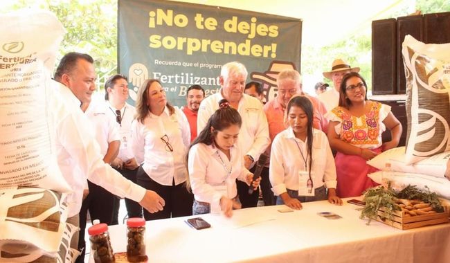 Entregan fertilizante gratuito a más de 83 mil productores en Veracruz